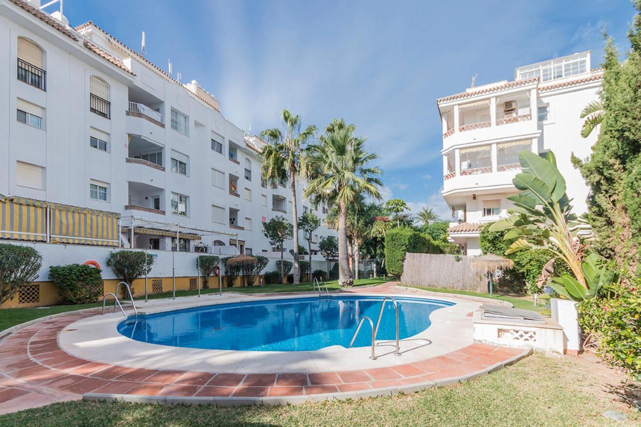 Lovely 2 Bedroom W/ Large Garden + Pools Apartment Benalmadena